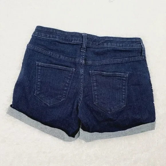 Universal Thread Shorts  - Picture 2 of 5